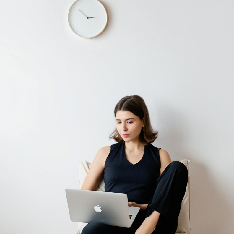 التعلم المصغر.. دقائق معدودة لتطوير شخصيتكِ للأفضل في عام 2026