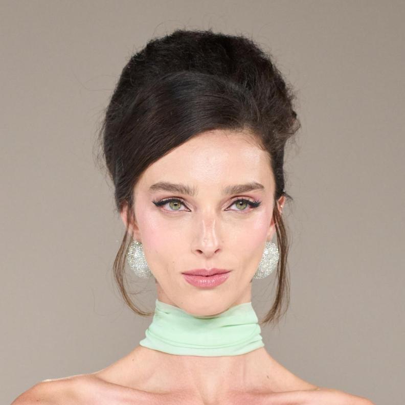 وداعًا للشعر الزائد في الجسم بمكونات طبيعية لجلد ناعم كالحرير