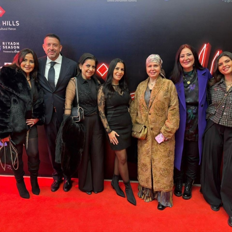 عائلة أم كلثوم تشاهد فيلم الست