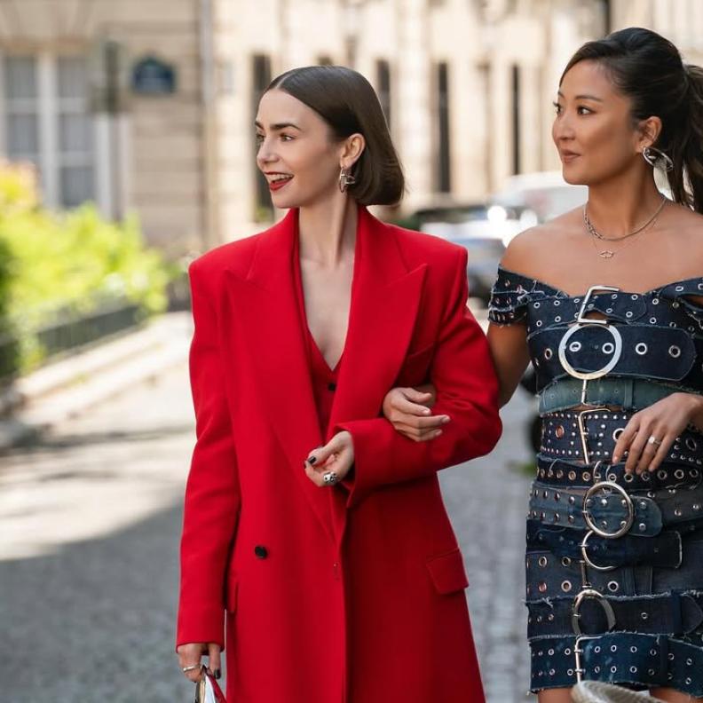 مسلسل "Emily in Paris"