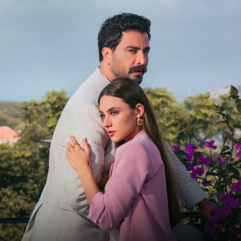 قصة حب تجمع معتصم النهار وأندريا طايع