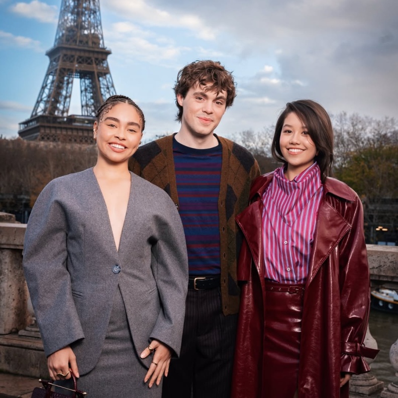 انطلاق العروض الترويجية لفيلم Fire and Ash