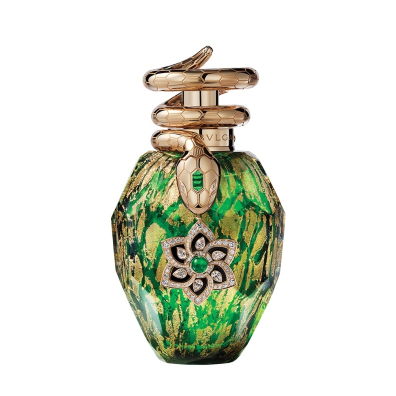  فخامة متعددة الحواس A SYMPHONY OF LIGHT, SCENT AND EMOTION