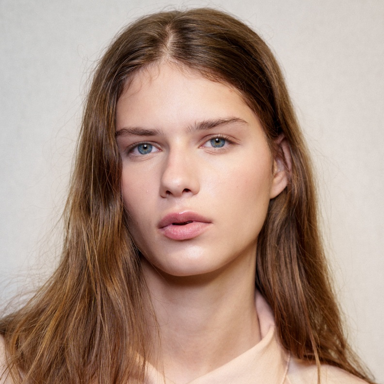 جمالك أثناء الليل