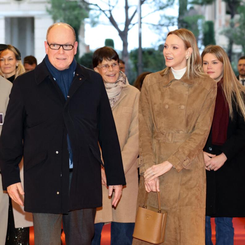 إرث غريس كيلي وسحر شارلين في 2025