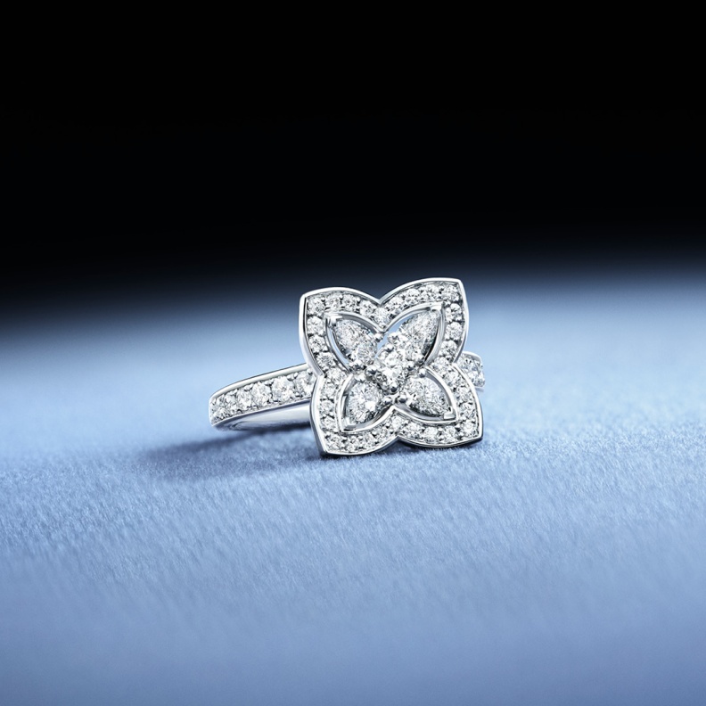 De Beers Enchanted Lotus Ring in White Gold