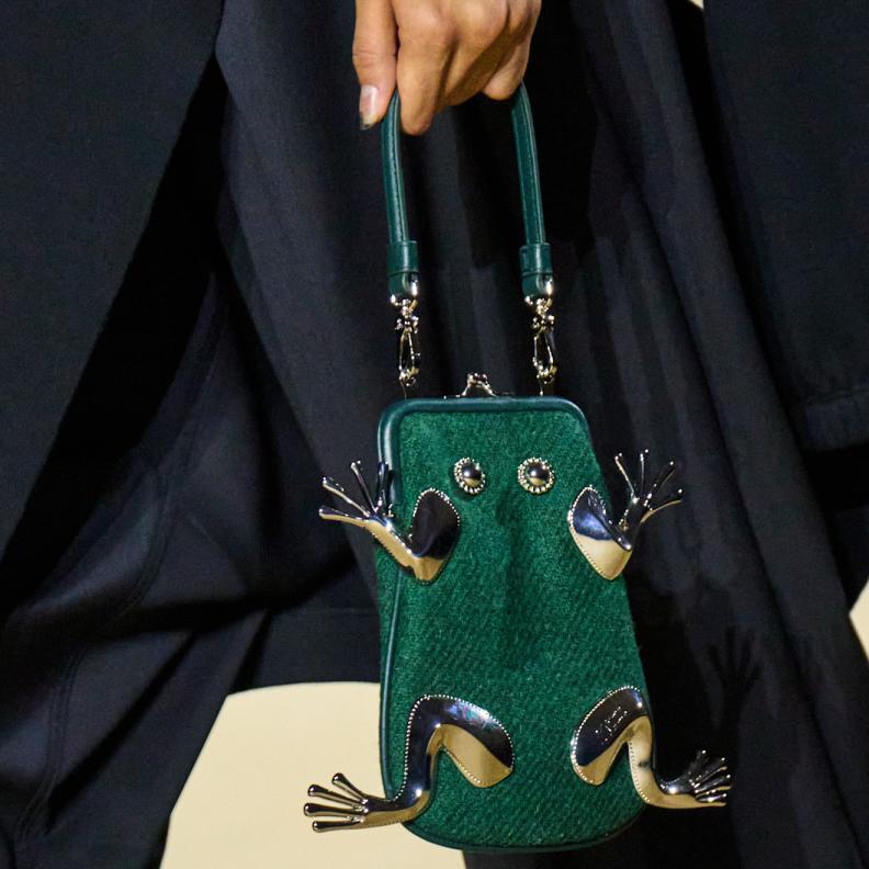 حقيبة على شكل ضفدع من Kronthaler Westwood 