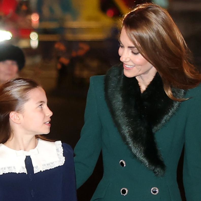 الأميرة شارلوت وكيت ميدلتون