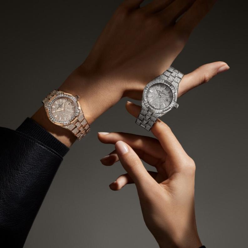 ڤاشرون كونستنتان تقدم أوڤرسيز سلف-ويندنغ هاي جولري