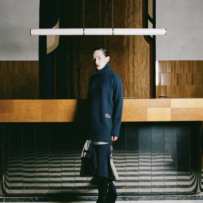 من الرياض وبأسلوب عالمي: المصمّمون السعوديون الذين يتحدثون لغة Cardi B في الموضة