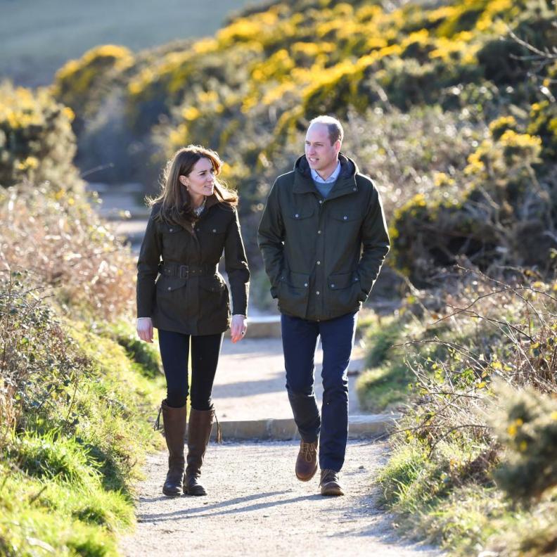 أسوار ويليام وكيت "القاتلة" للخصوصية: لهذا السبب يكره الجيران قصر الأمير الجديد؟