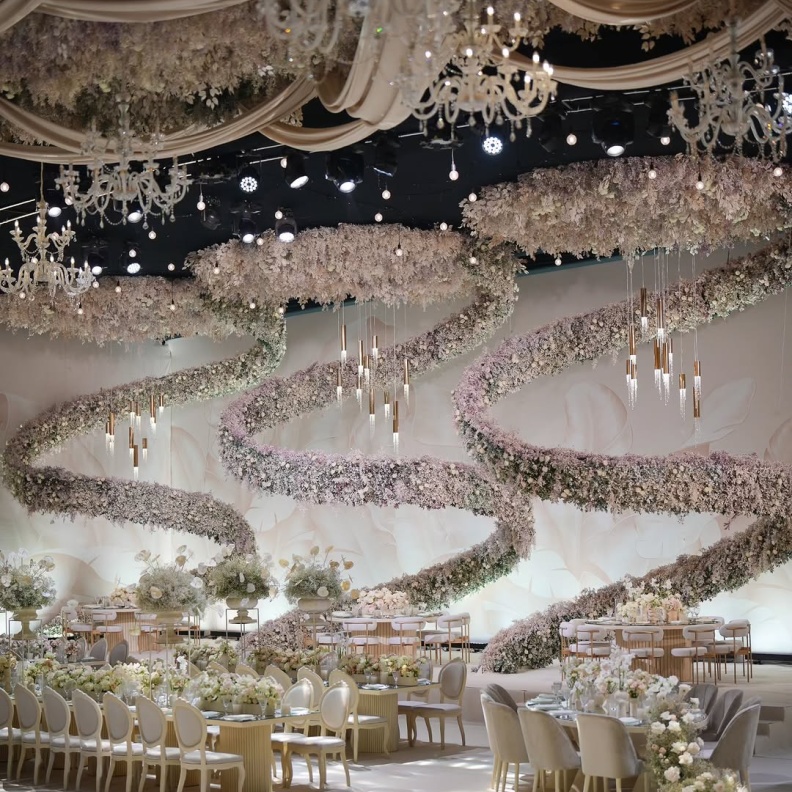 لوحة ألوان ديسمبر من تنظيم فادي فتوح