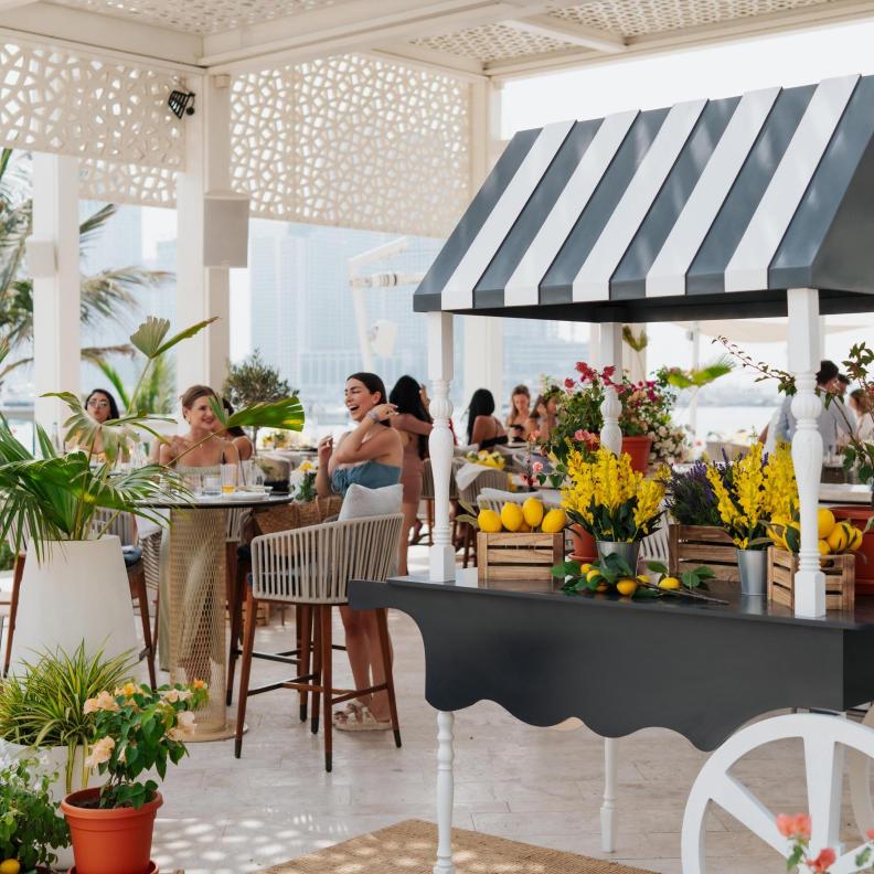 أجمل تجارب الطعام في منتصف الأسبوع