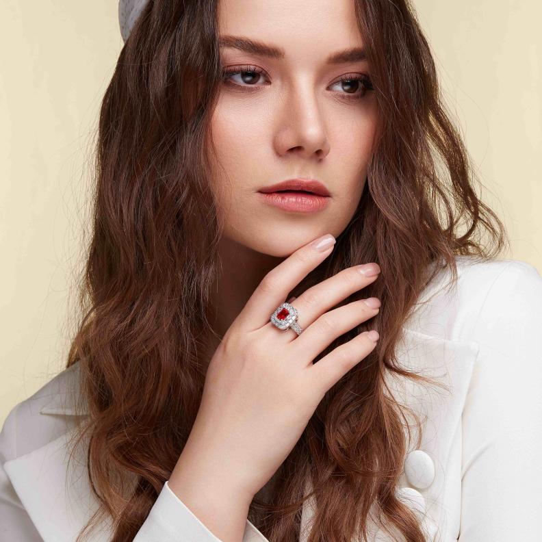 أخطاء لغة الجسد التي تسحب جاذبيتك 