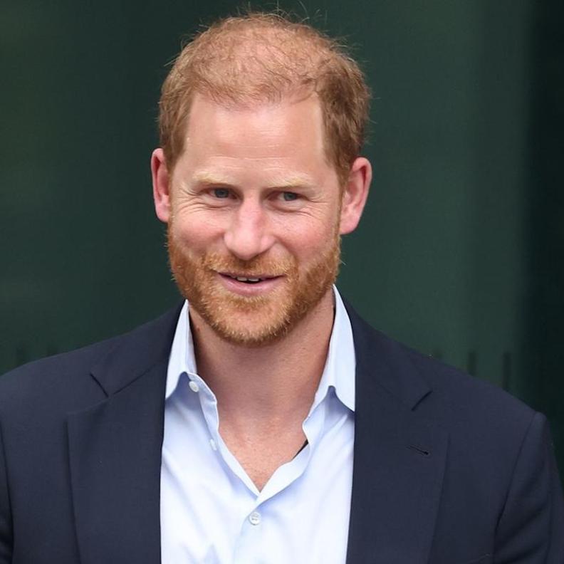 الأمير هاري يستعيد درعه الأمني في بريطانيا