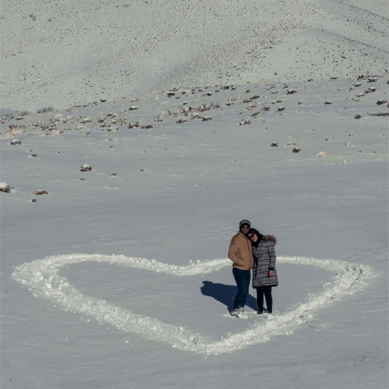 التواصل العاطفي يعزز العلاقة الزوجية