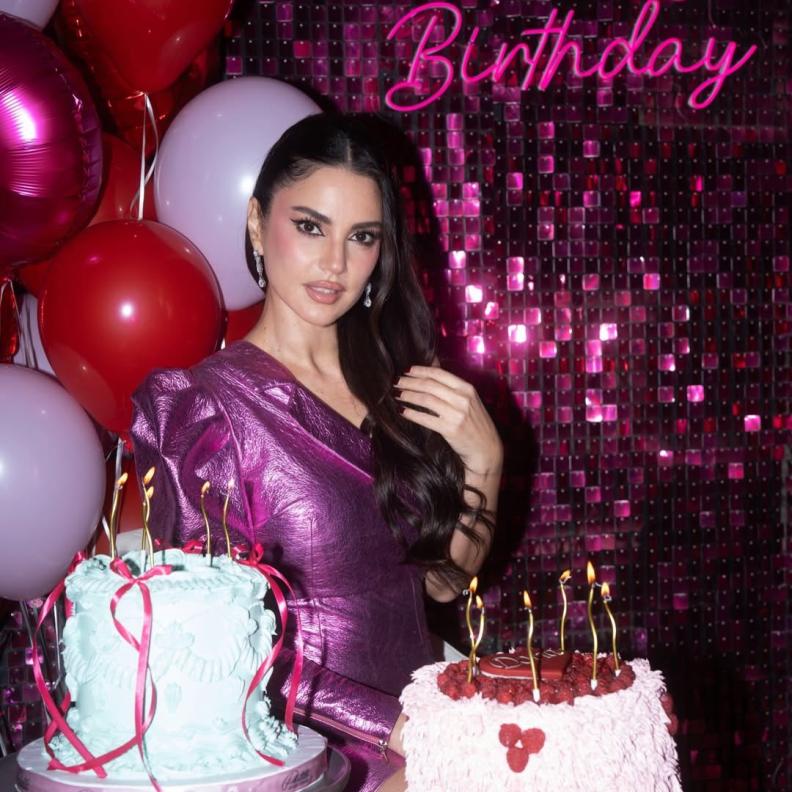 درة زروق تحتفل بعيد ميلادها الـ 46