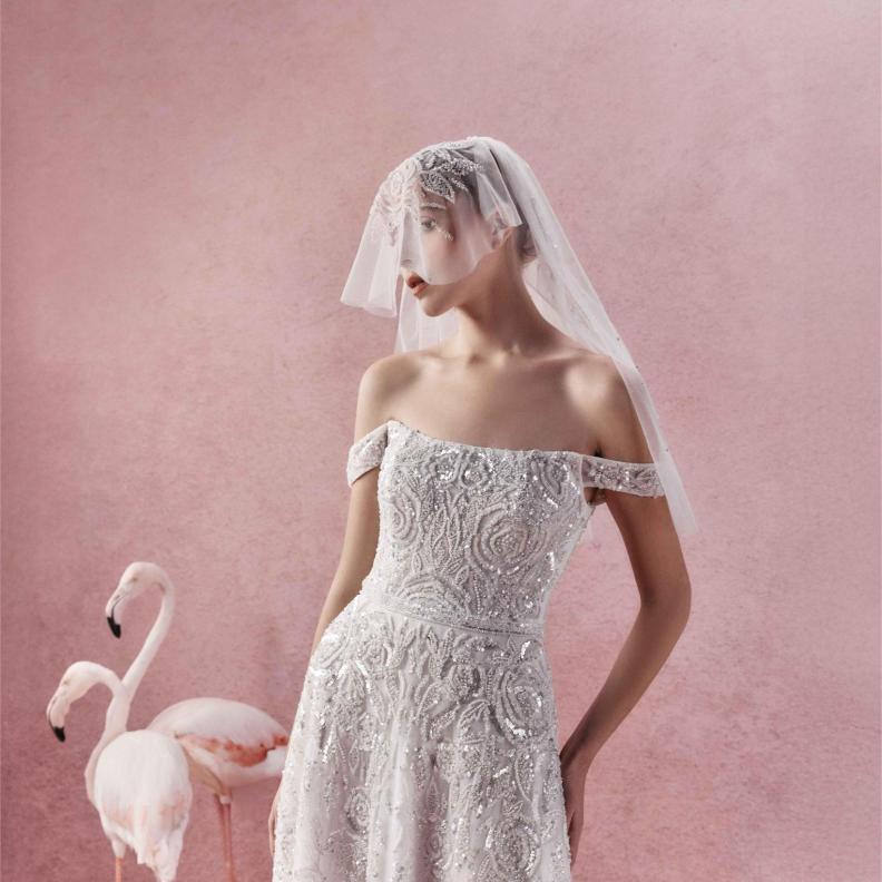 طرحة مزخرفة توقيع المصمم بندي برق