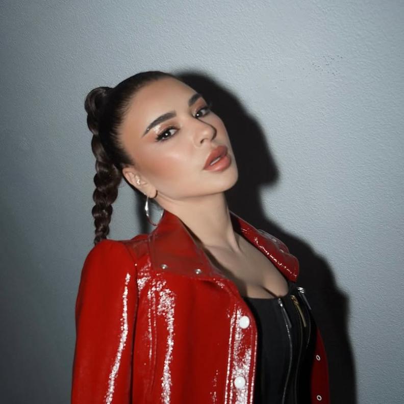 النجمة ماغي بو غصن