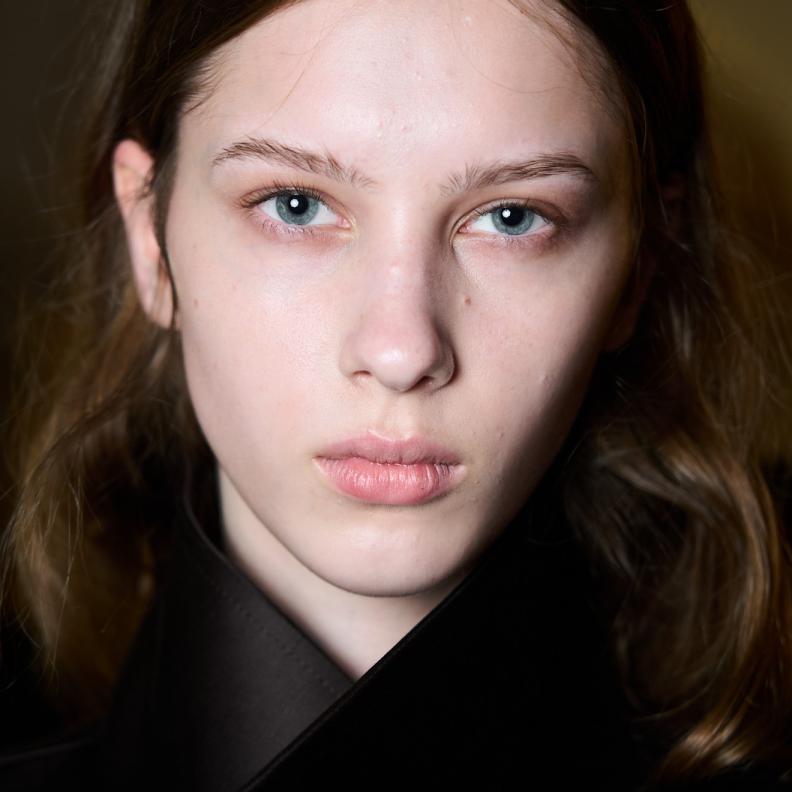 بخار الوجه: علاج منزلي يعيد لبشرتك الصفاء والوهج