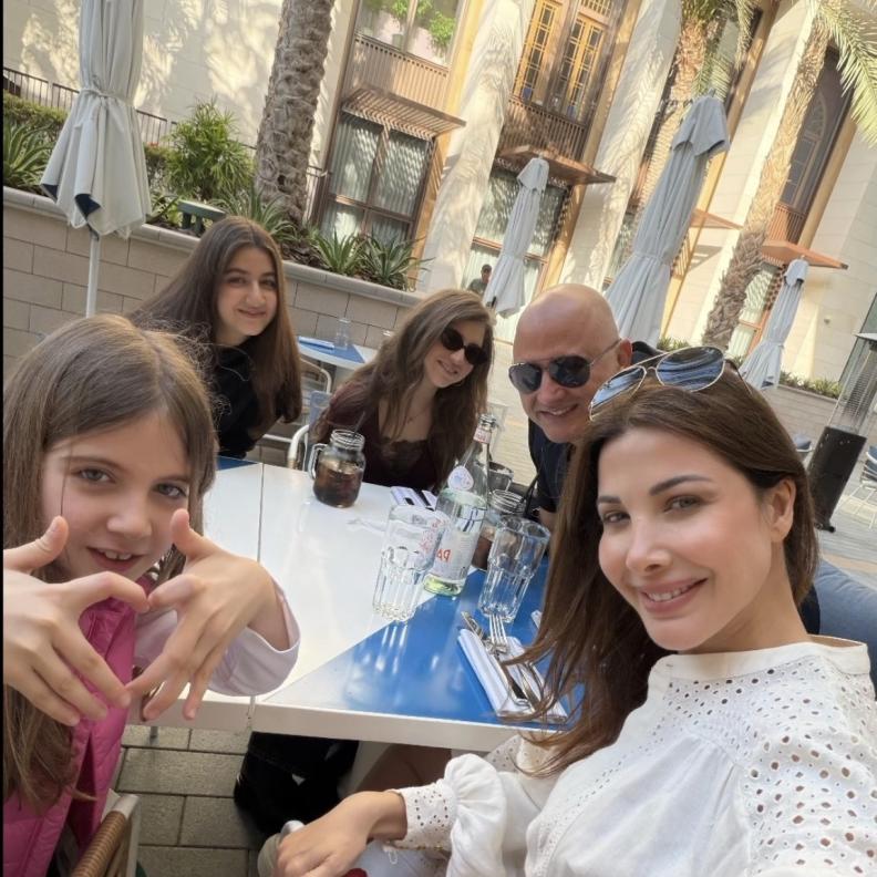 نانسي عجرم واسرتها 