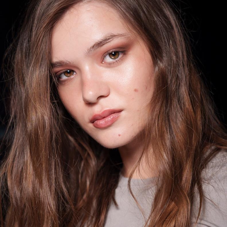 أفضل تونرات طبيعية بحسب نوع البشرة: وصفات من خبيرة العناية Lamis Dawa