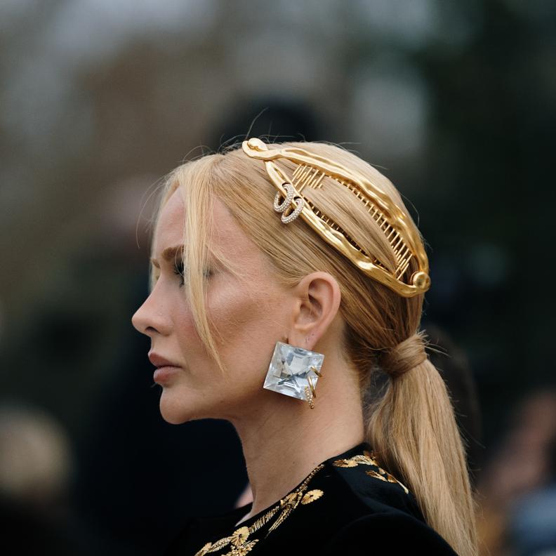 أجمل الصيحات الجمالية المنتظرة في الصيف مباشرة من شوارع الموضة في باريس