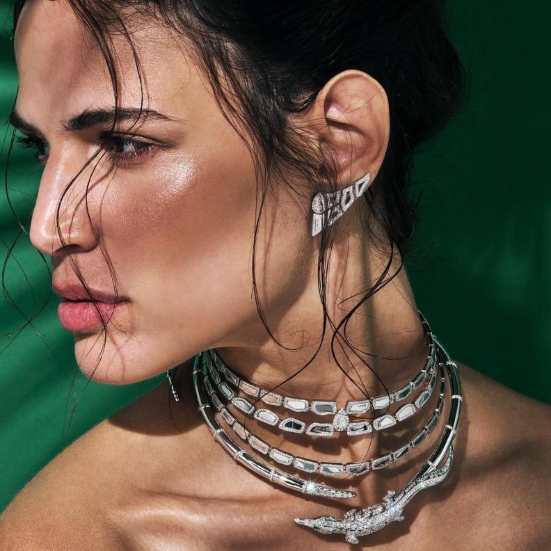 5 نصائح لتنسيق المجوهرات هذا الموسم مع مصممة المجوهرات نيهال المزيني