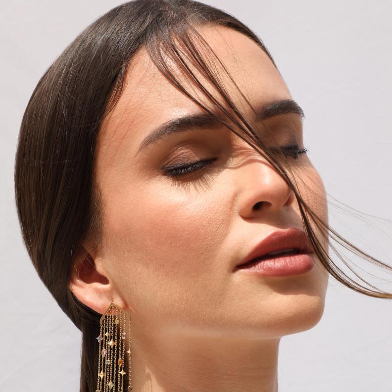 مصممة المجوهرات السعودية نوشين بخش