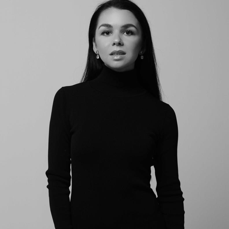 "دفني لانبرت" Daphne Lamberts، مؤسسة علامة ALAM Health & Beauty 