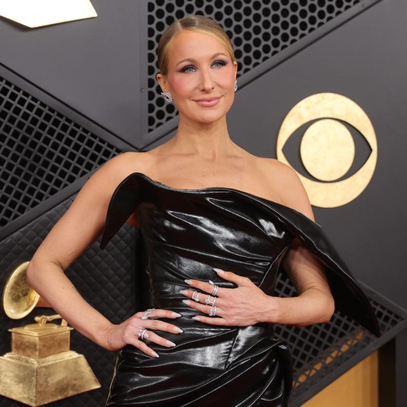 النجمات يتألقن بتصاميم Messika الراقية في حفل جوائز غرامي 2026