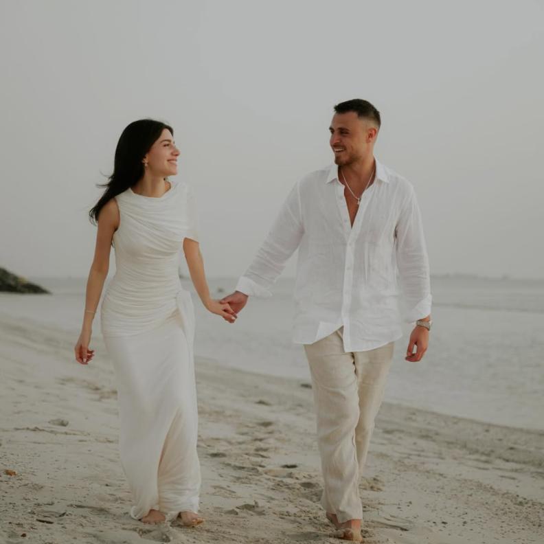 سيدرا بيوتي تلقت عرض الزواج على شاطئ دبي