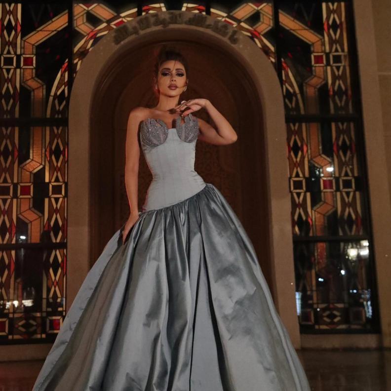 ميريام فارس تتصدر الترند برقصات استعراضية ومجوهراتها الضخمة تلفت الأنظار