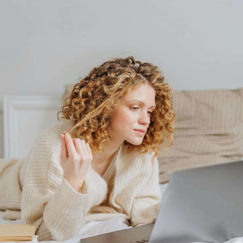 يعتبر شهر رمضان تحدي كبير للمرأة العاملة