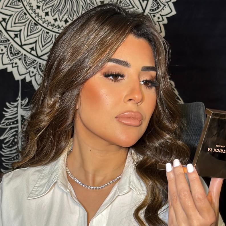  النجمة آيتن عامر صورة من انستغرامها