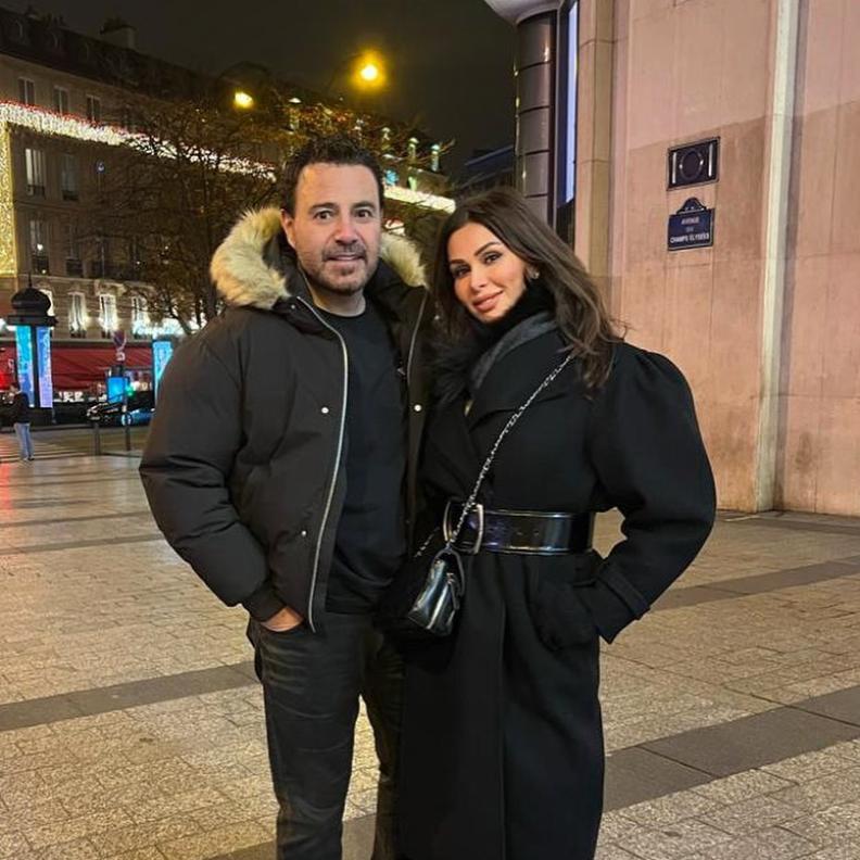 نظرة على الإطلالات الشتوية لزوجة النجم عاصي الحلاني