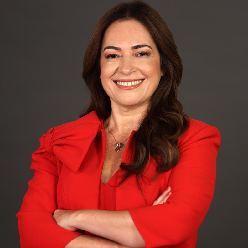  كريستين أسود