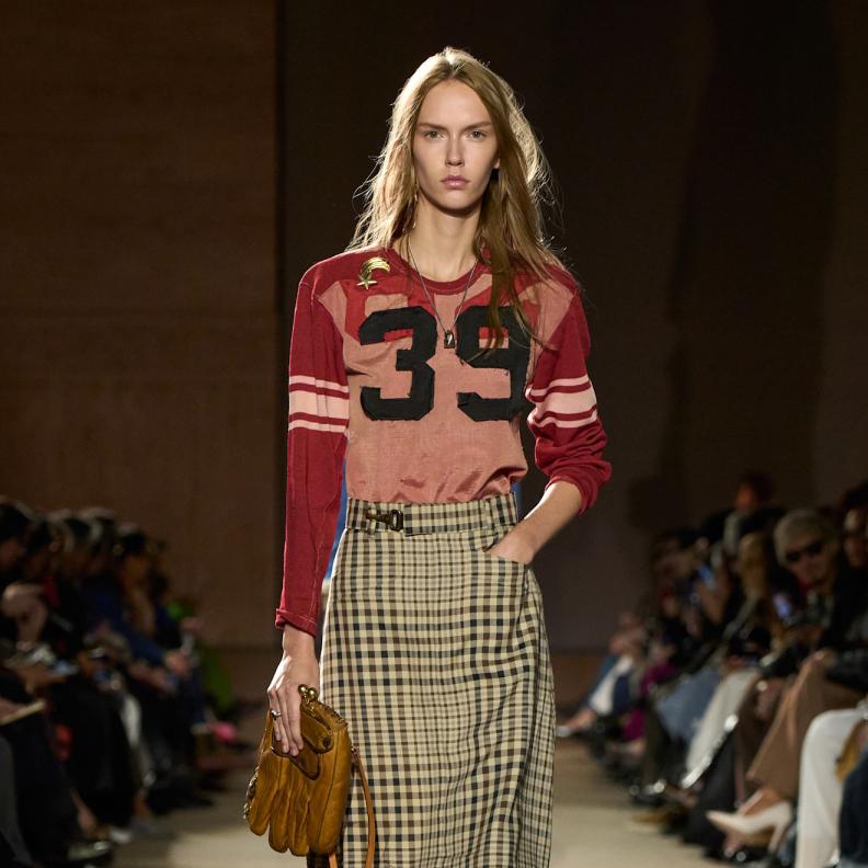 رحلة سينمائية في هوية الشباب مع مجموعة Coach خريف وشتاء 2026