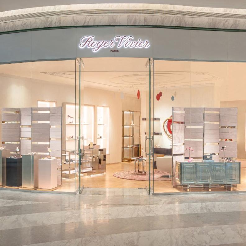 Roger Vivier ‎تفتتح أول بوتيك لها في المملكة العربية السعودية ‏