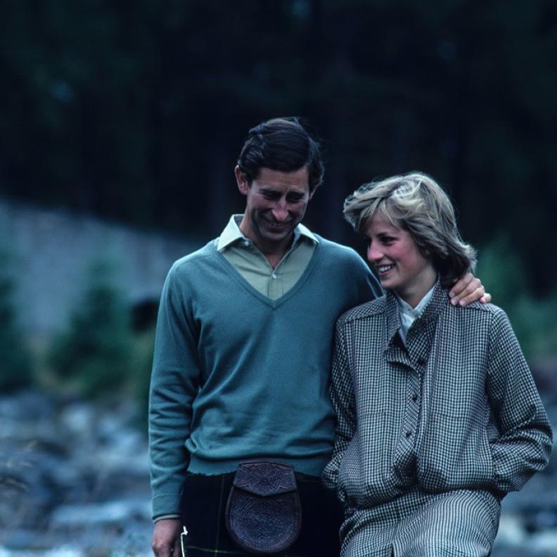 "هي" تسأل: الحب.. اختيار أم نمط متكرر؟