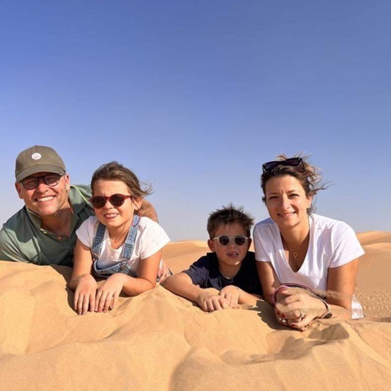 اري مييو وسيريك دورلو وأولادهما