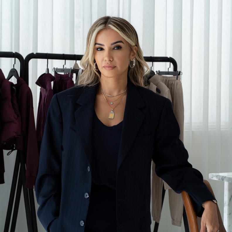 رائدة الأعمال والمديرة الإبداعية لعلامة SOM دانا الخبيزي