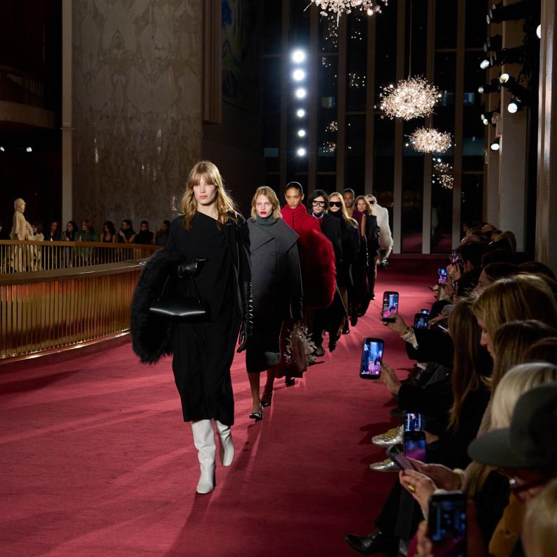 أجمل عروض أسبوع الموضة في نيويورك