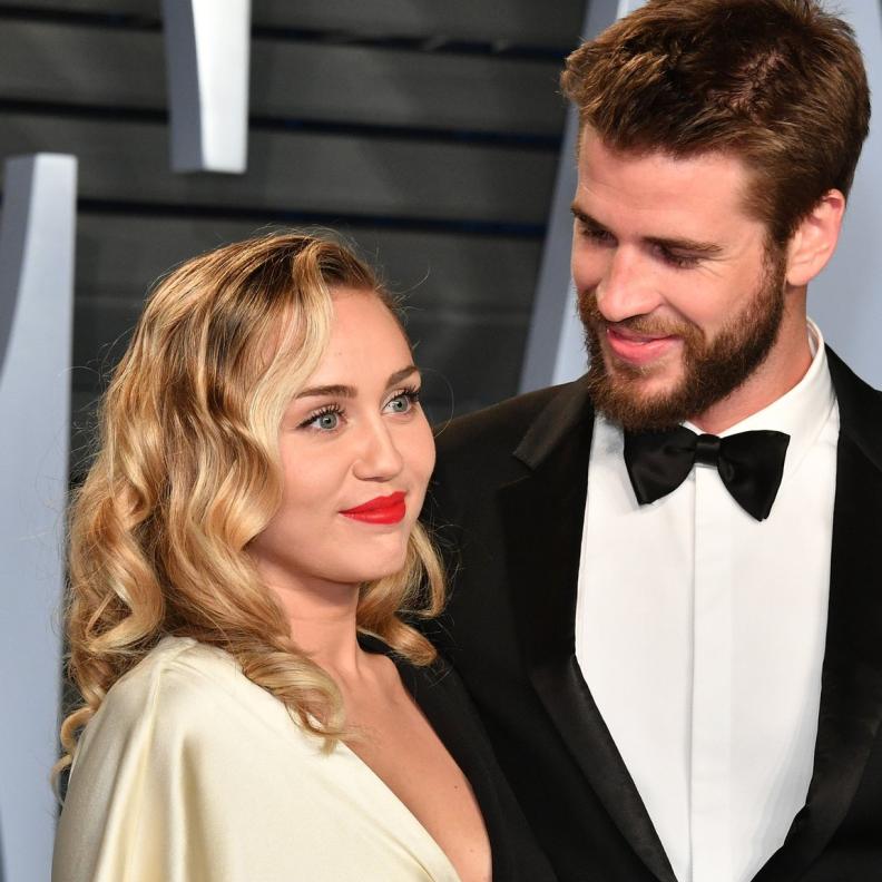 مايلي سايروس Miley Cyrus وليام هيمسورث Liam Hemsworth
