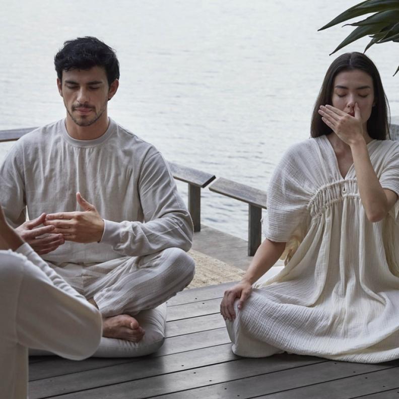 عادات أيورفيدية بسيطة تضيف الشفاء الجسدي والذهني إلى روحانية شهر رمضان