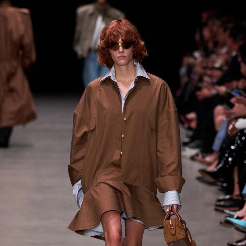 إطلالة من Stella McCartney