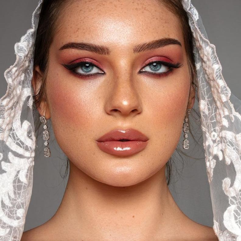 اطلالة عروس من الميك أب أرتست السعودية ندى ناصر