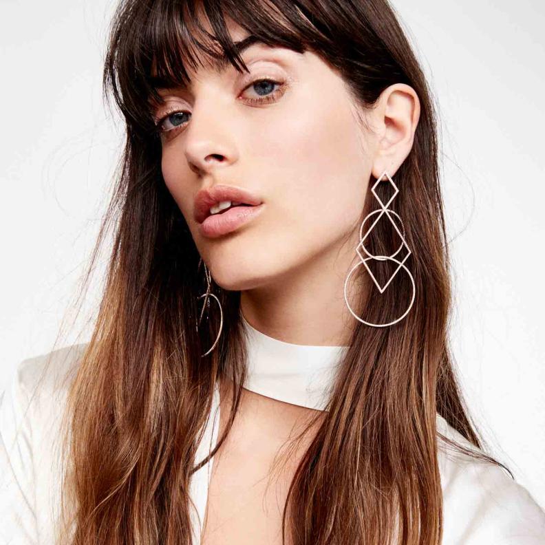 اكتشفي أجمل موديلات الأقراط العالمية لسهرات عيد الفطر