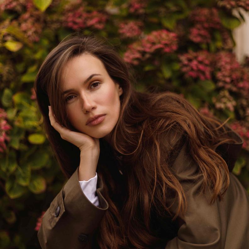 اكتشفي كيف تتجنبين الإرهاق النفسي الناتج عن متابعة الأخبار 