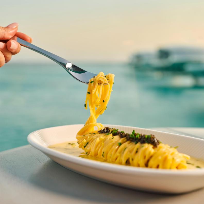 تاغليوليني بالليمون والكافيار